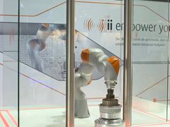 KUKA LBR iiwa - ٶȺ